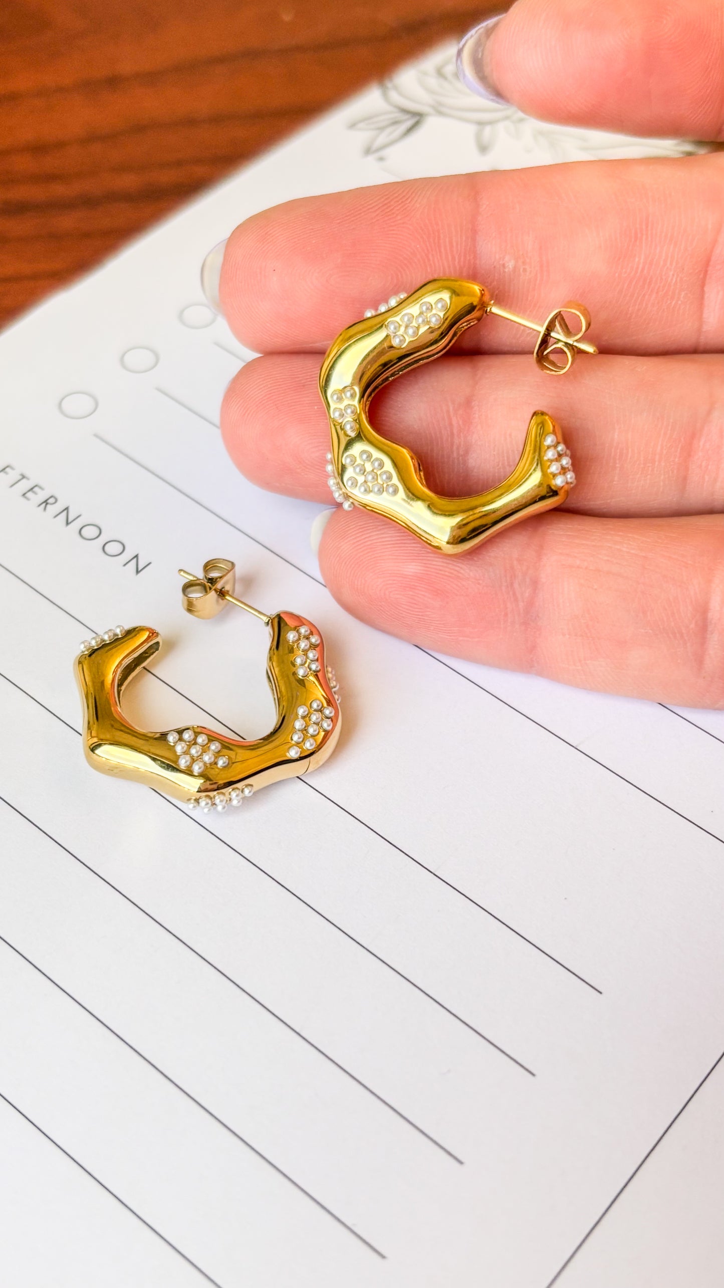 Perlada Earrings Hoops