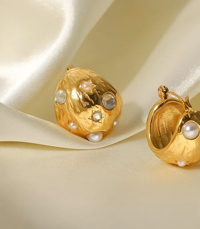 Shell Gold Pearl Earring